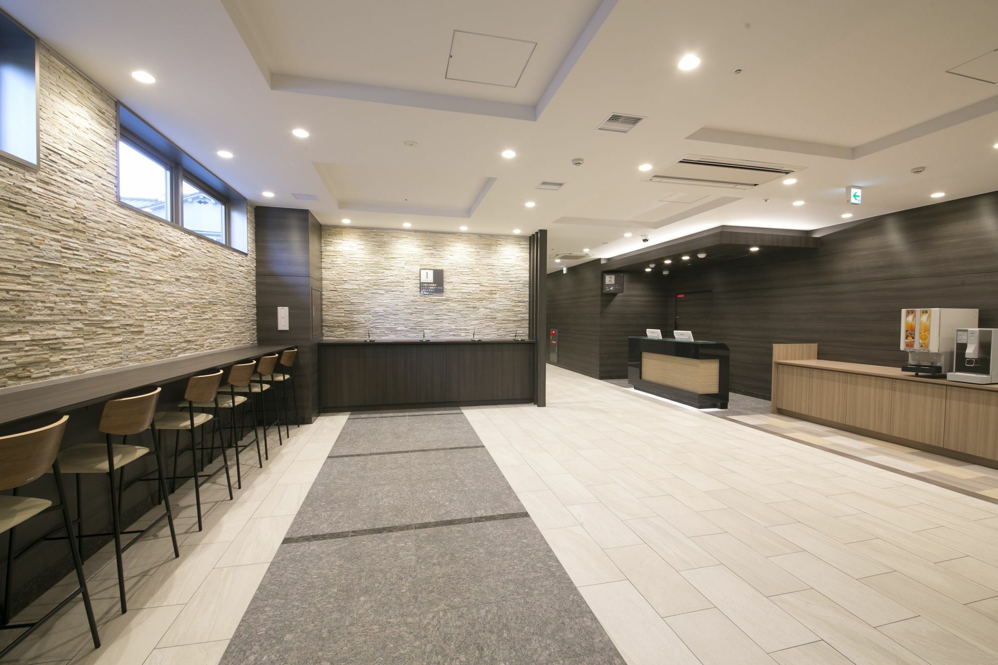 Washington R&B Hotel Shin Osaka Kitaguchi Exterior photo