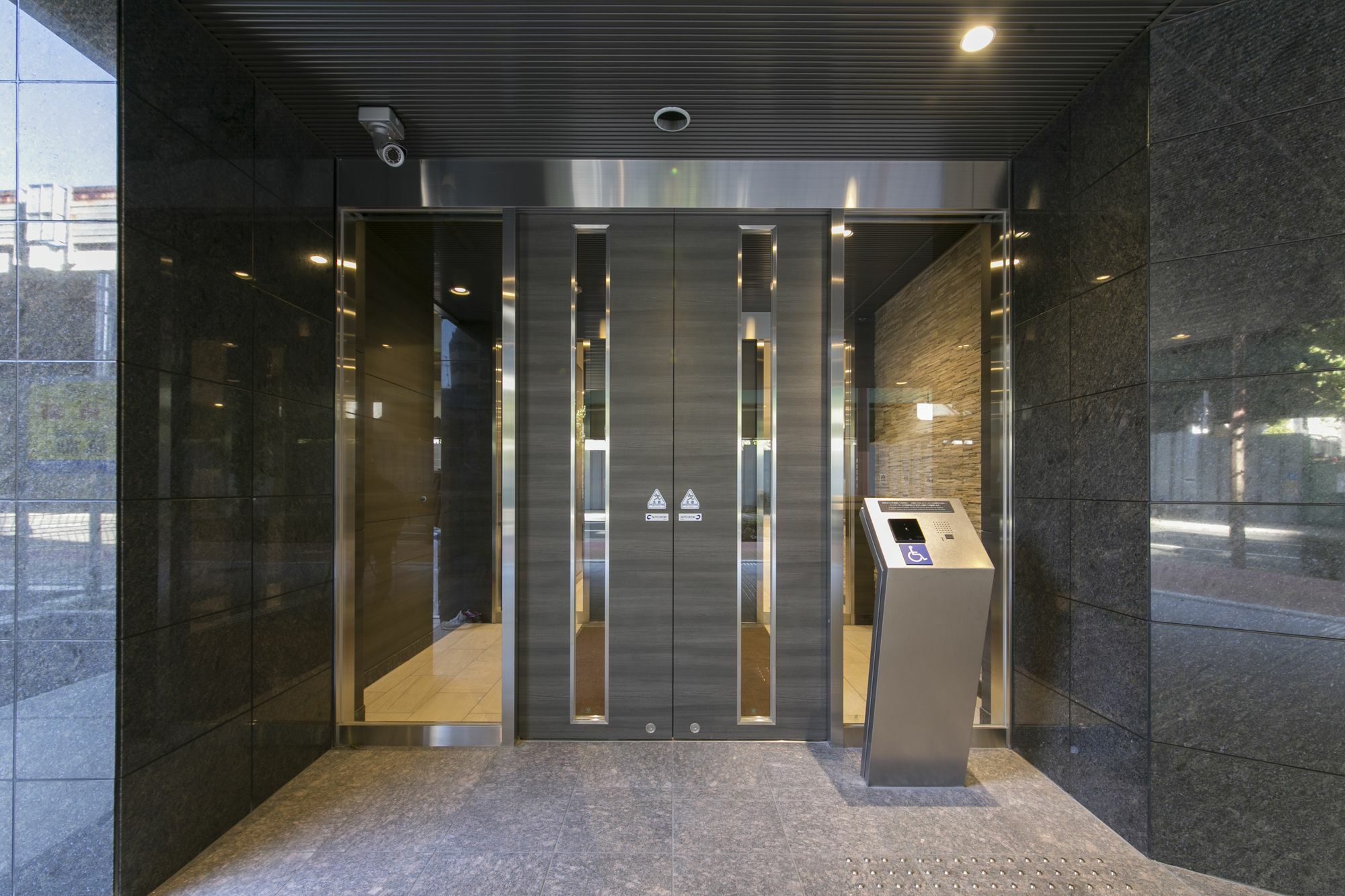 Washington R&B Hotel Shin Osaka Kitaguchi Exterior photo
